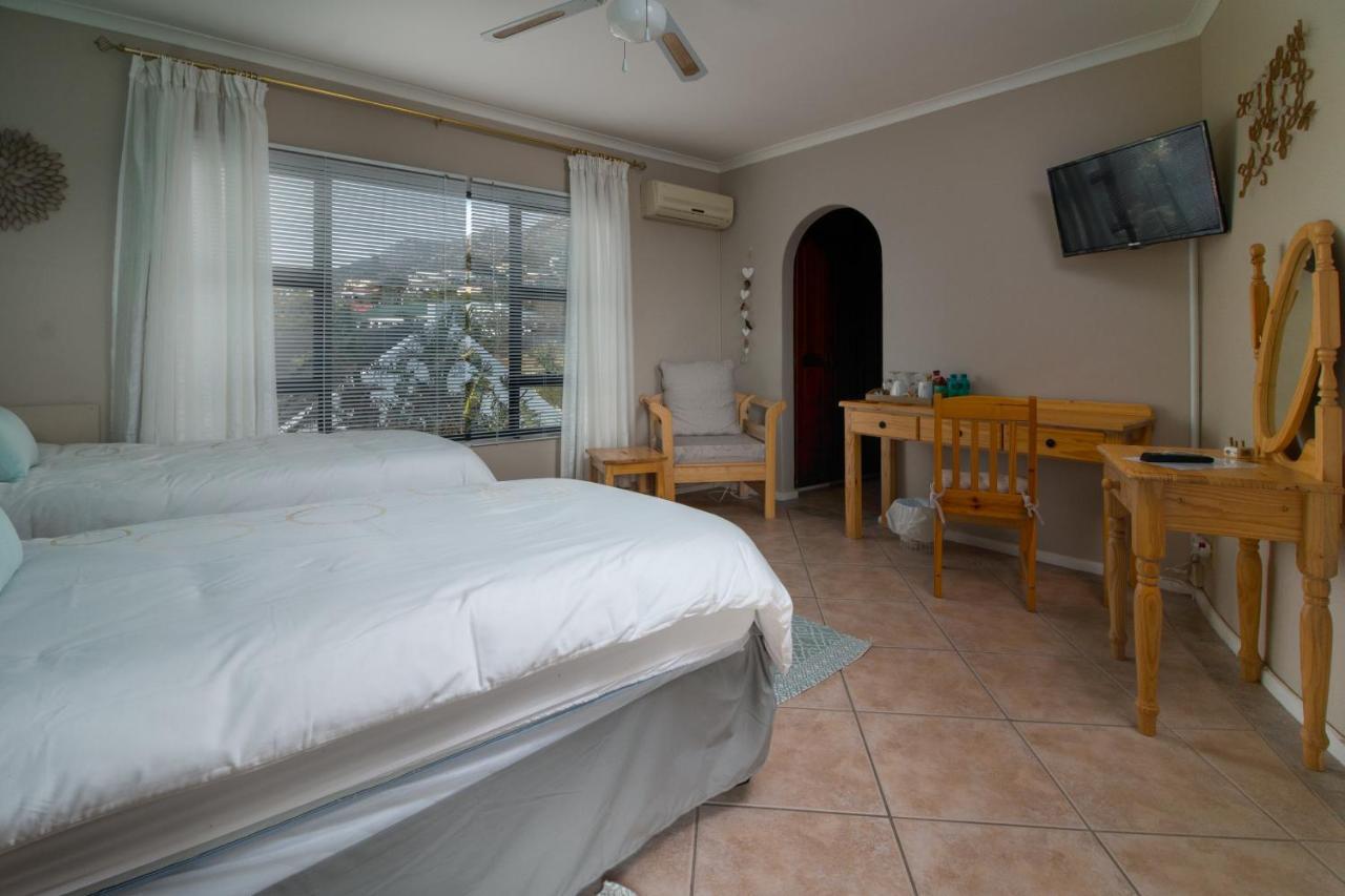 Gordon'S Bay Guesthouse Exterior photo