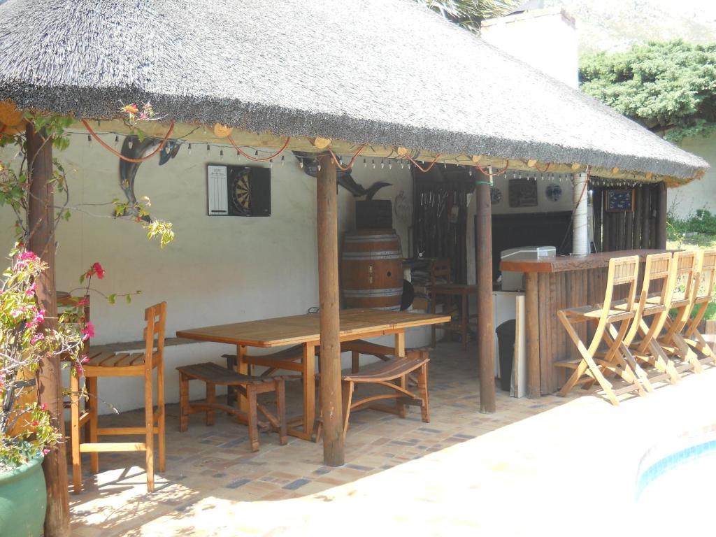 Gordon'S Bay Guesthouse Exterior photo