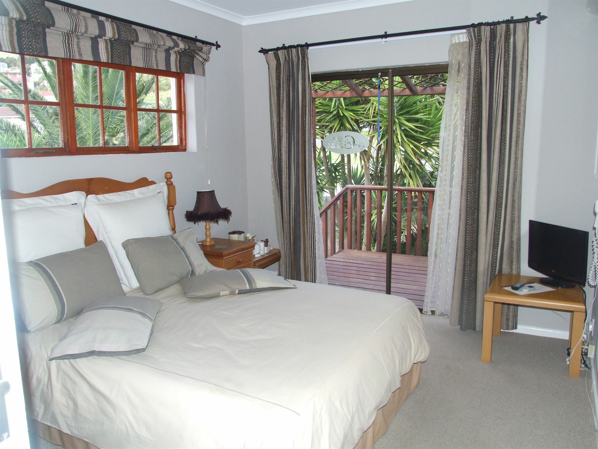 Gordon'S Bay Guesthouse Exterior photo